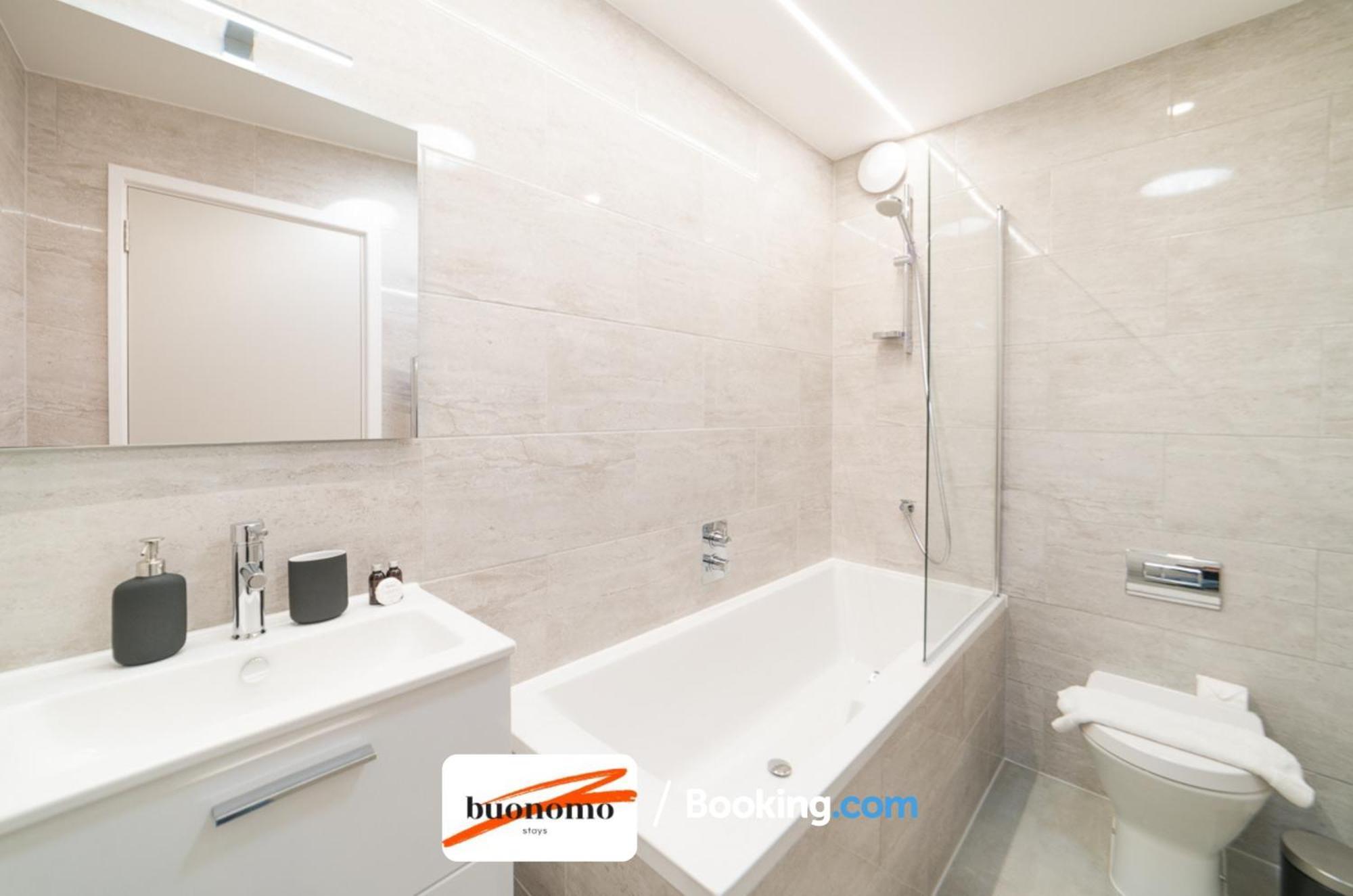 Two Bedroom Apartment At Buonomo Stays Short Lets & Serviced Accommodation London Ngoại thất bức ảnh